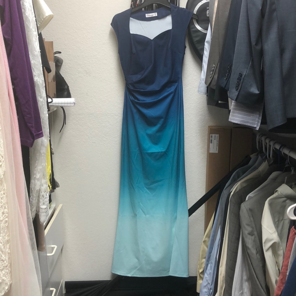 Blue ombré dress, Fits sizes 4 in dress